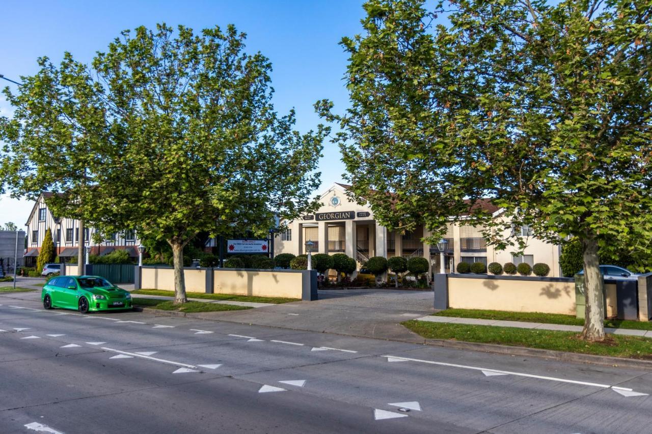 Albury Georgian Motel & Suites Екстер'єр фото