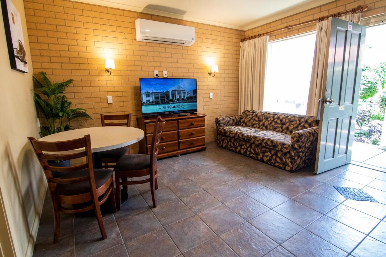 Albury Georgian Motel & Suites Екстер'єр фото